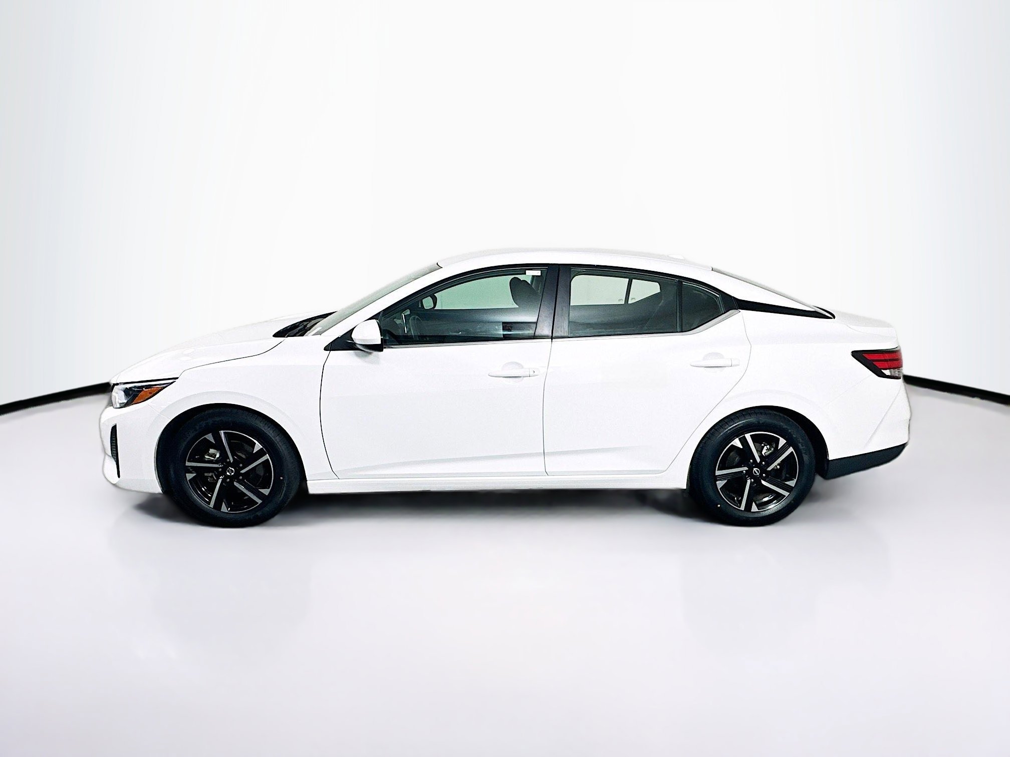 Used 2024 Nissan Sentra SV image 4