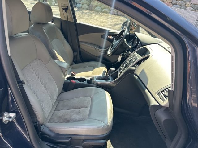 Used 2015 Buick Verano FWD image 28