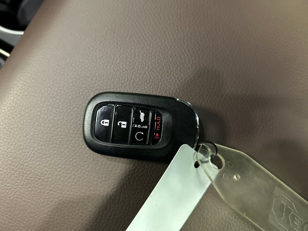 Used 2025 Honda Pilot Elite image 20