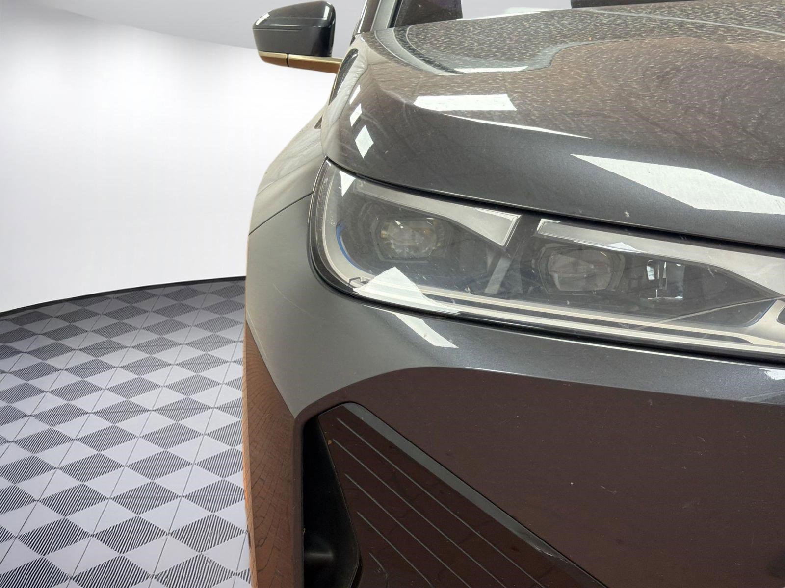 Certified 2023 BMW iX M60 w/ Executive Package image 9