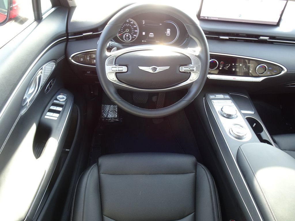 Used 2024 Genesis GV70 2.5T w/ Select Package AWD/4WD image 15