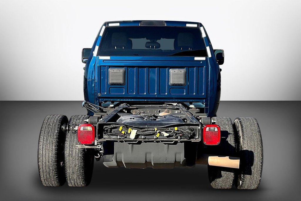 Used 2024 RAM 3500 Tradesman w/ Chrome Appearance Group AWD/4WD image 5