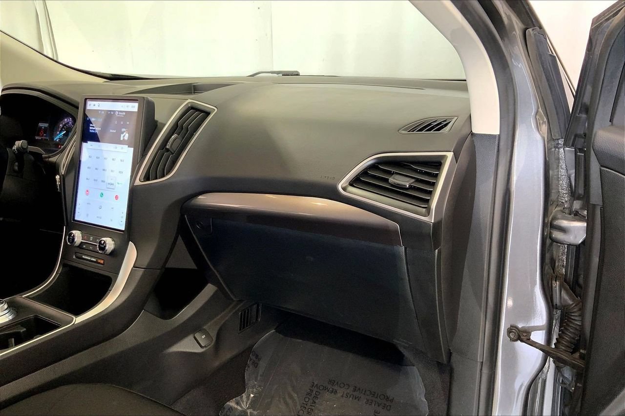 Used 2024 Ford Edge SE AWD/4WD image 16