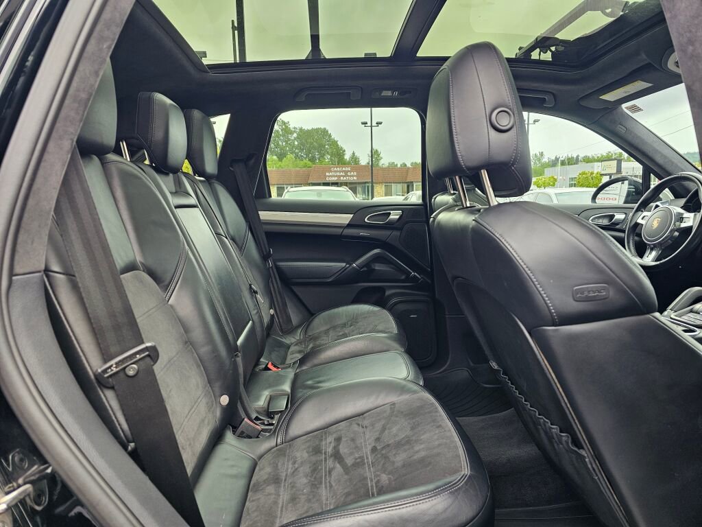Used 2013 Porsche Cayenne GTS AWD/4WD image 12