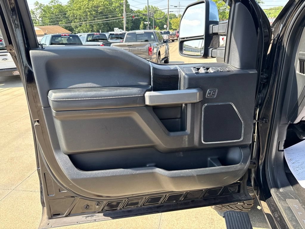 Used 2019 Ford F250 Platinum w/ Platinum Ultimate Package AWD/4WD image 23