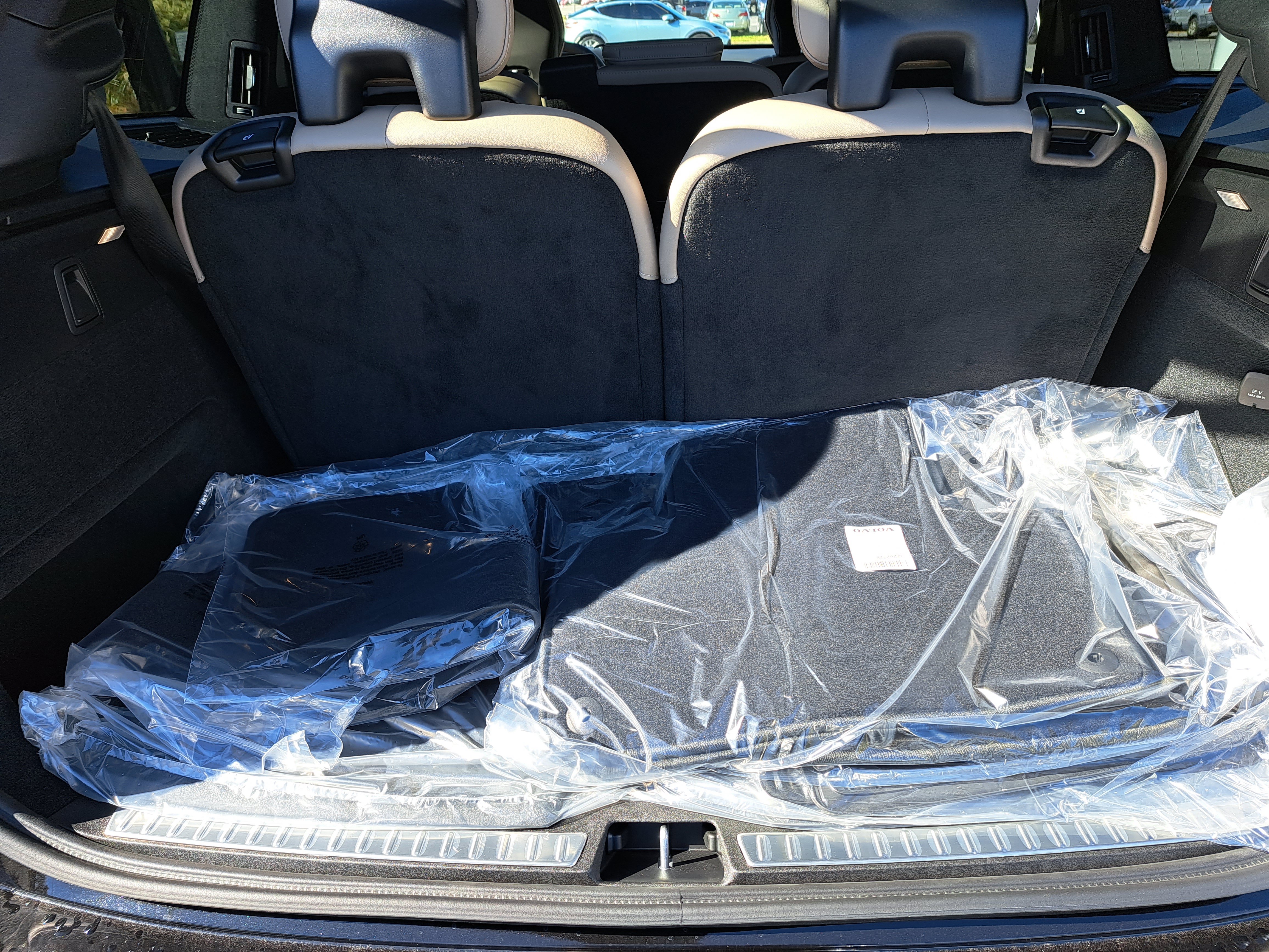 New 2026 Volvo XC90 B6 Ultra w/ Lounge Package AWD/4WD image 8
