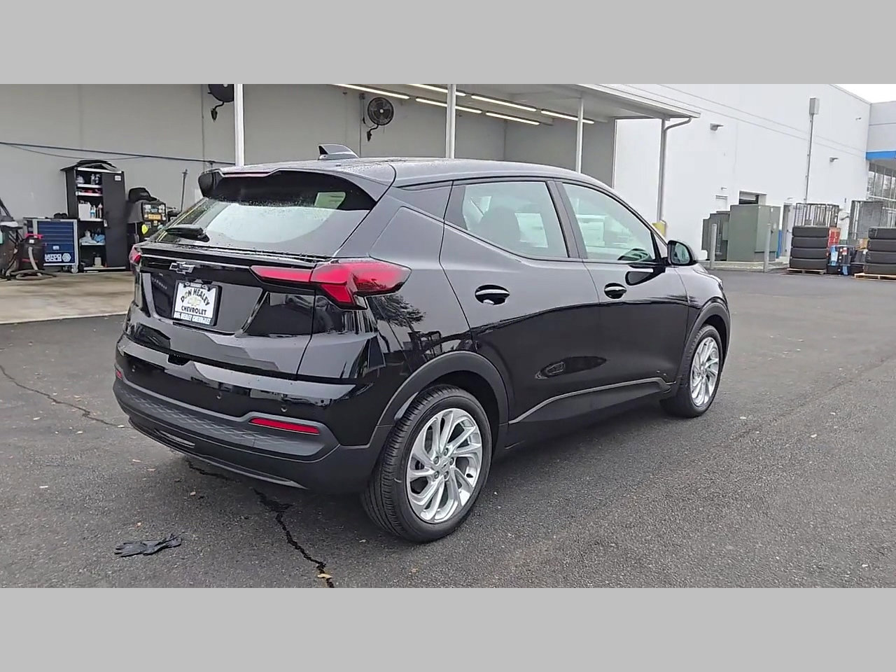 New 2027 Chevrolet Bolt LT w/ Comfort Package image 19