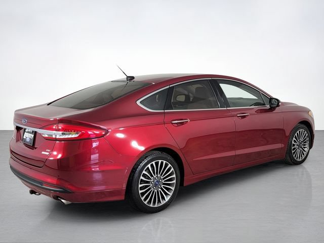 Used 2017 Ford Fusion SE w/ Fusion SE Technology Package FWD image 3