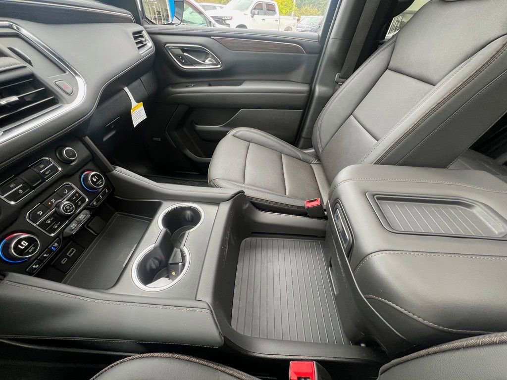 Used 2024 Chevrolet Tahoe High Country w/ Premium Package AWD/4WD image 16