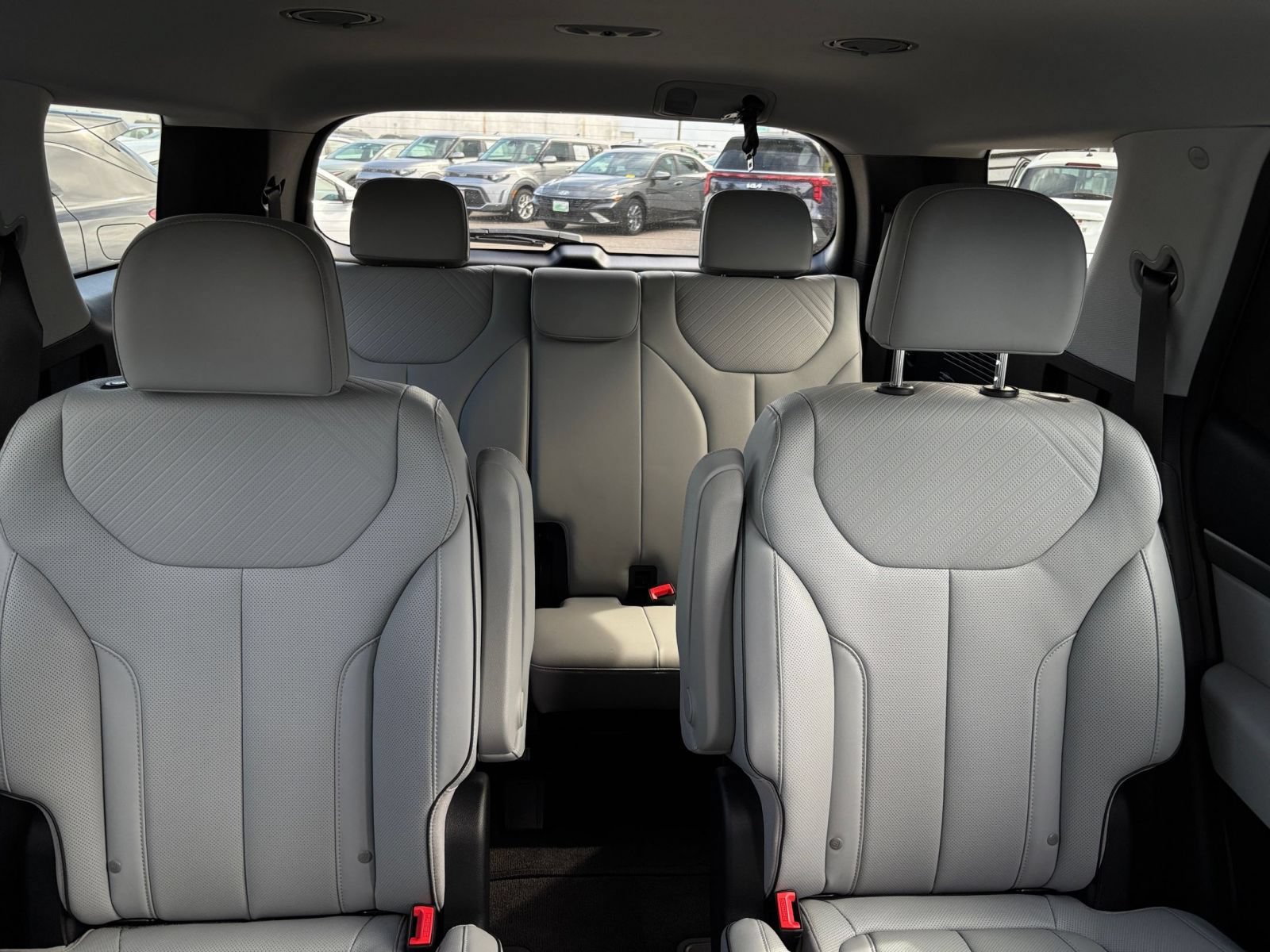 Used 2025 Hyundai Palisade SEL FWD image 39