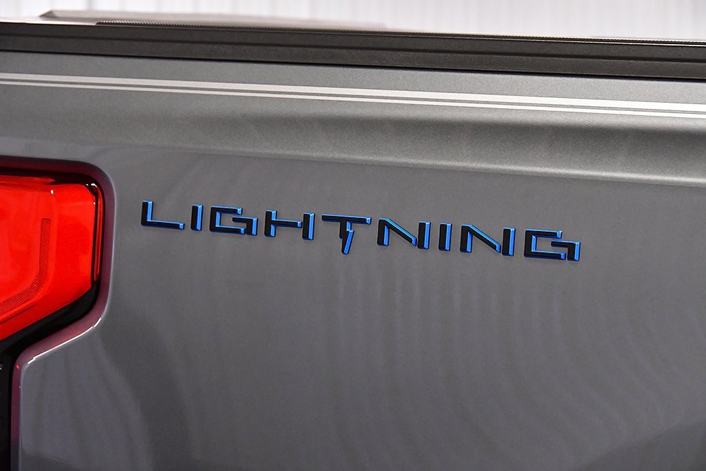Used 2023 Ford F150 Lightning XLT image 11