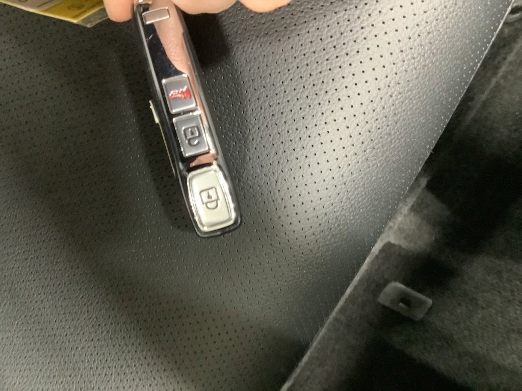 Used 2023 Kia Sportage EX image 32