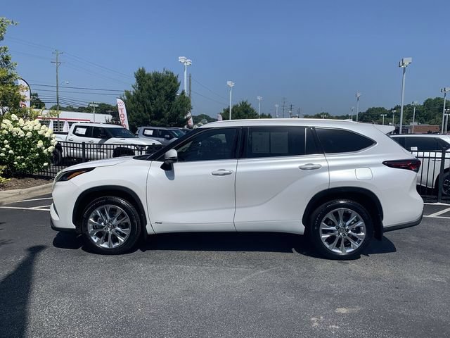 Used 2025 Toyota Highlander Limited AWD/4WD image 5