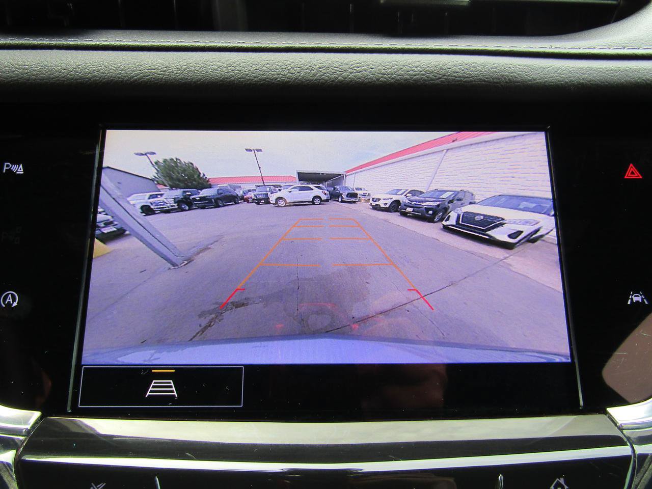 Used 2025 Cadillac XT6 Premium Luxury FWD image 20