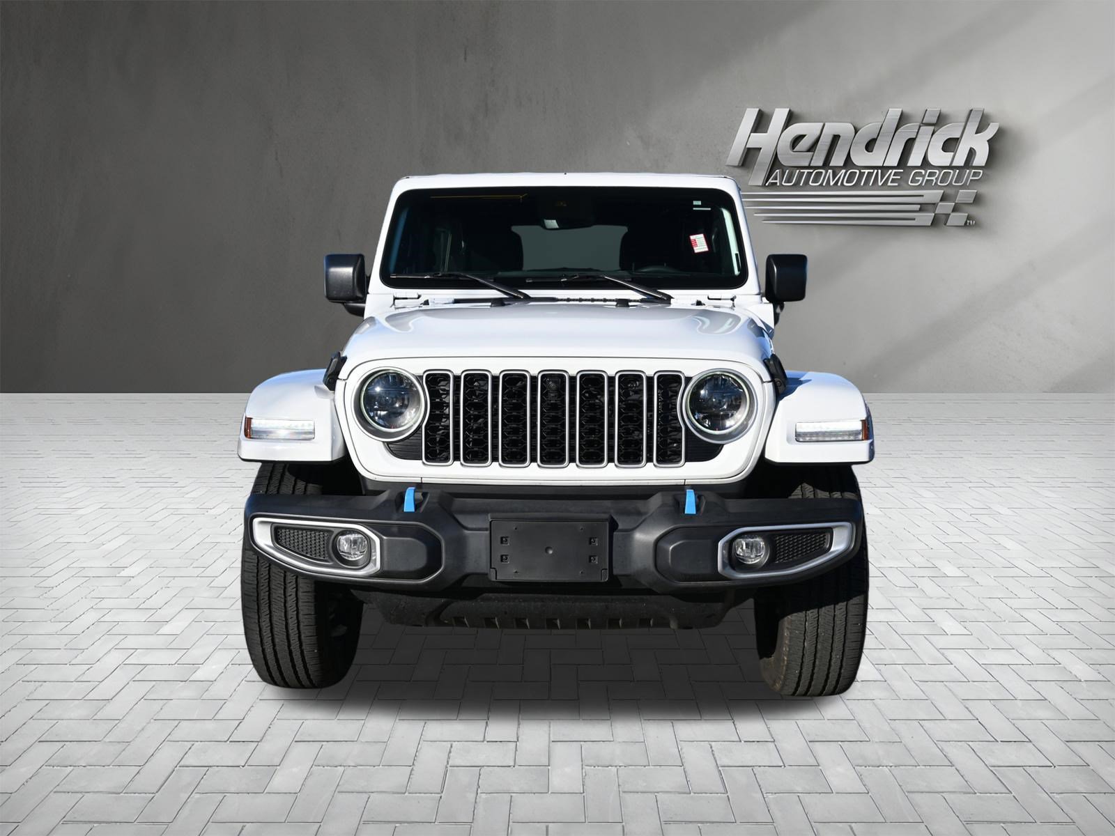 Used 2024 Jeep Wrangler Sahara w/ Technology Group image 6