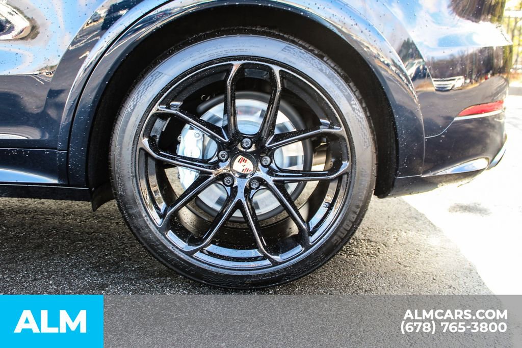 Used 2023 Porsche Cayenne Turbo image 16