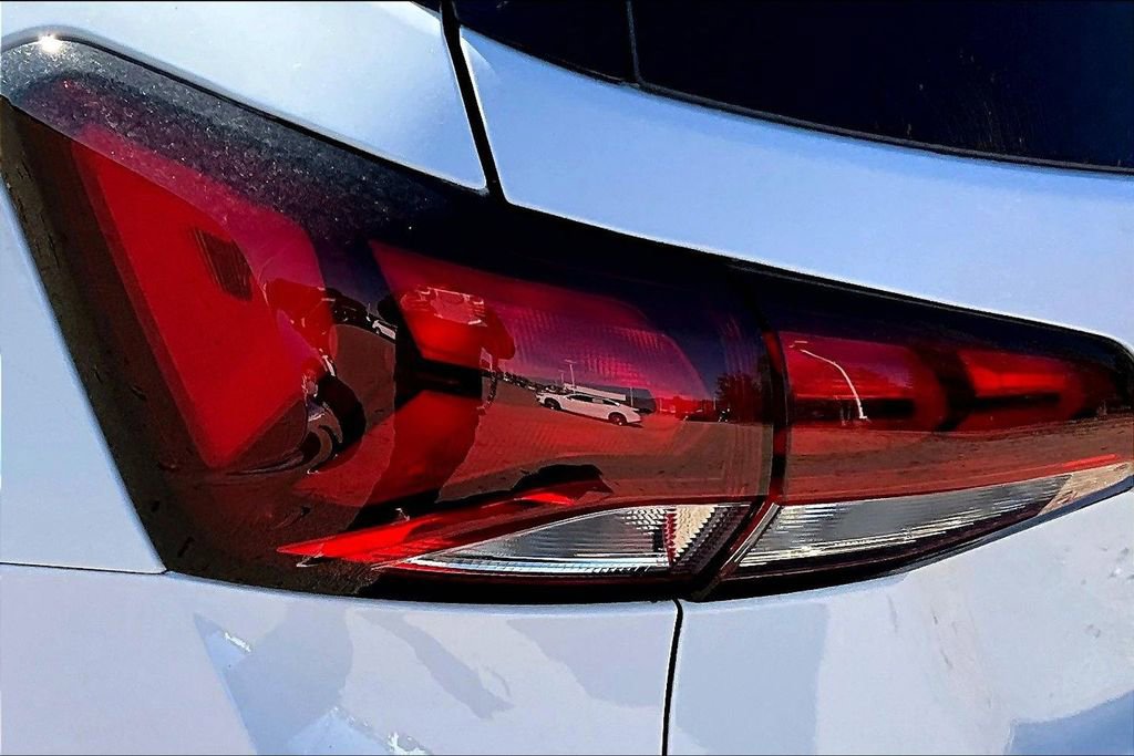 Used 2022 Chevrolet Equinox LT image 20