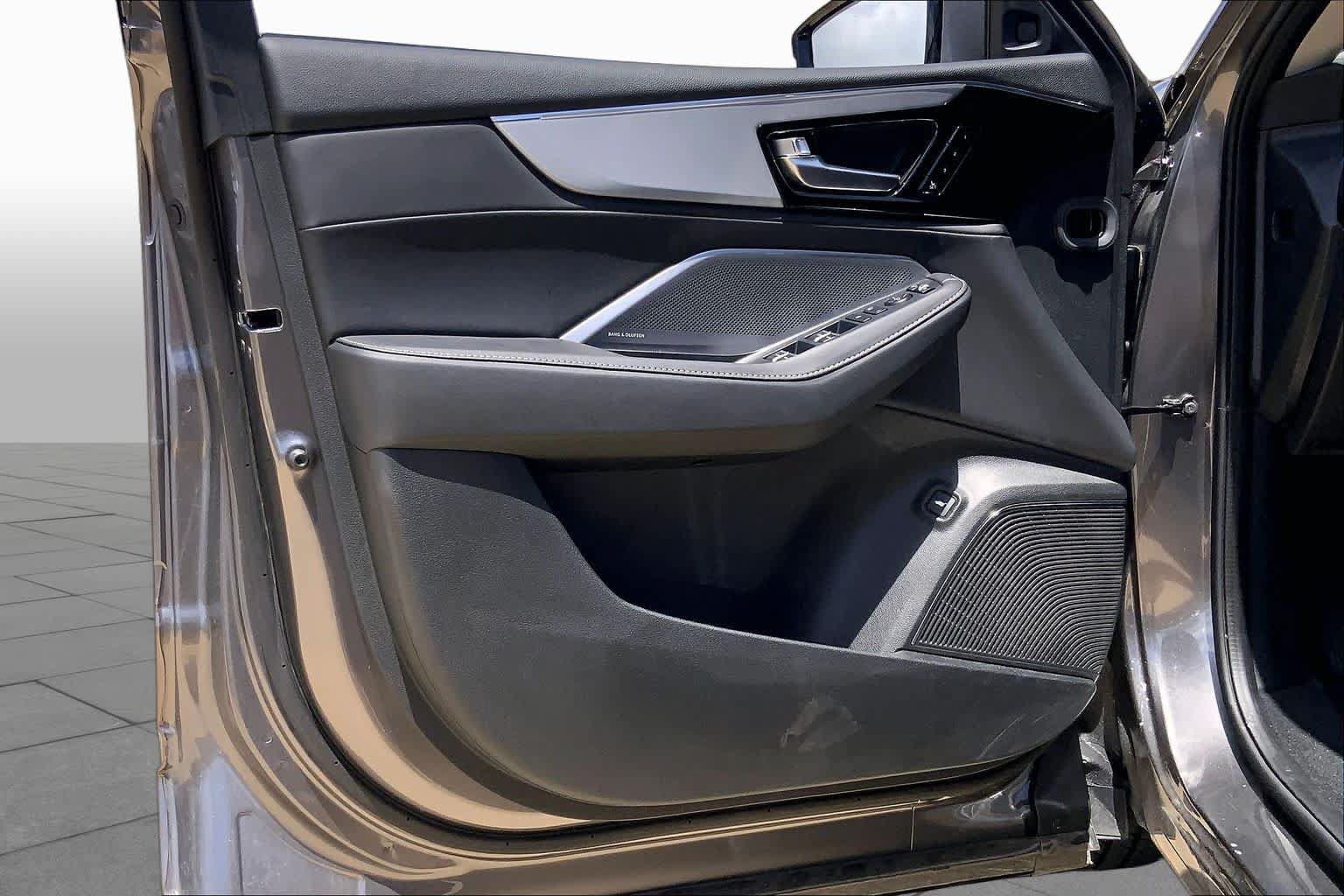 Used 2026 Acura MDX w/ Technology Package FWD image 22