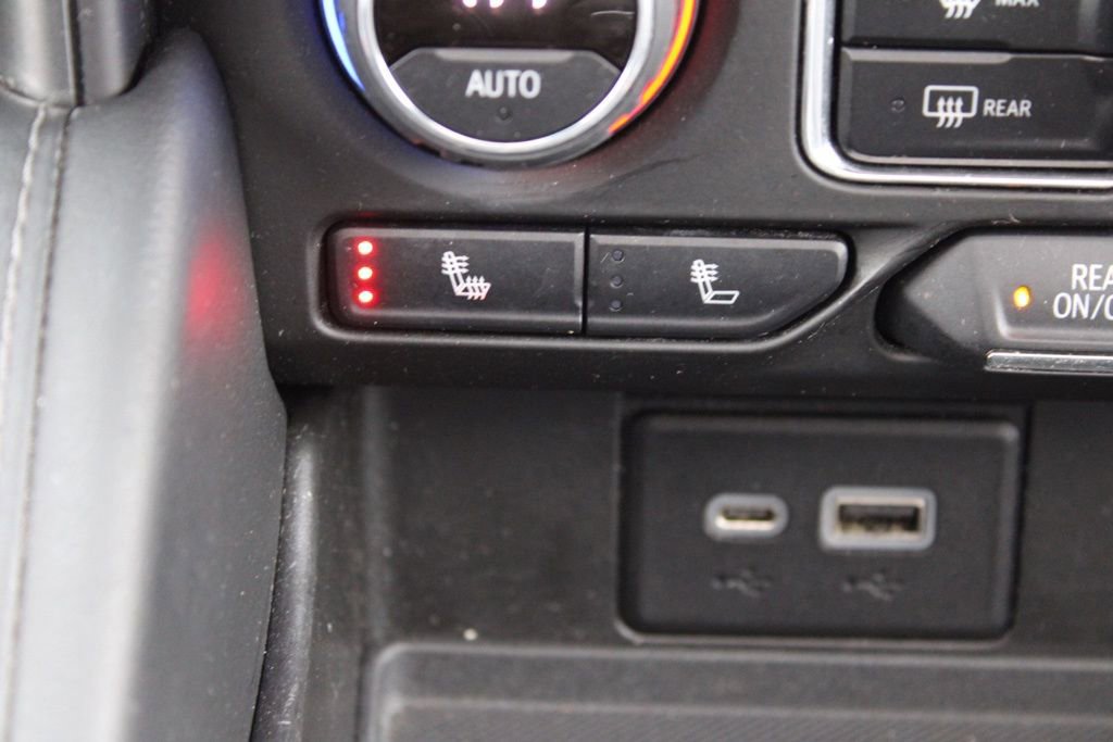 Used 2021 Chevrolet Suburban LT image 43