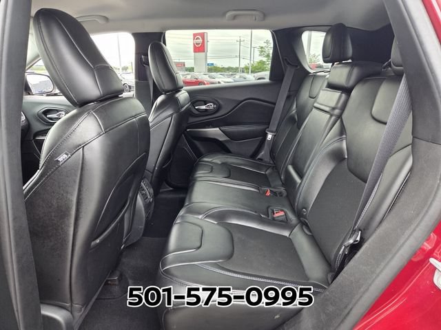 Used 2019 Jeep Cherokee Latitude Plus FWD image 10