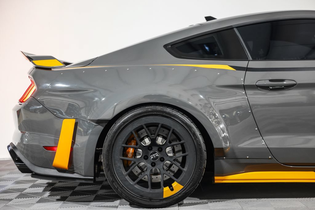 Used 2021 Ford Mustang GT Premium w/ Equipment Group 401A RWD image 2