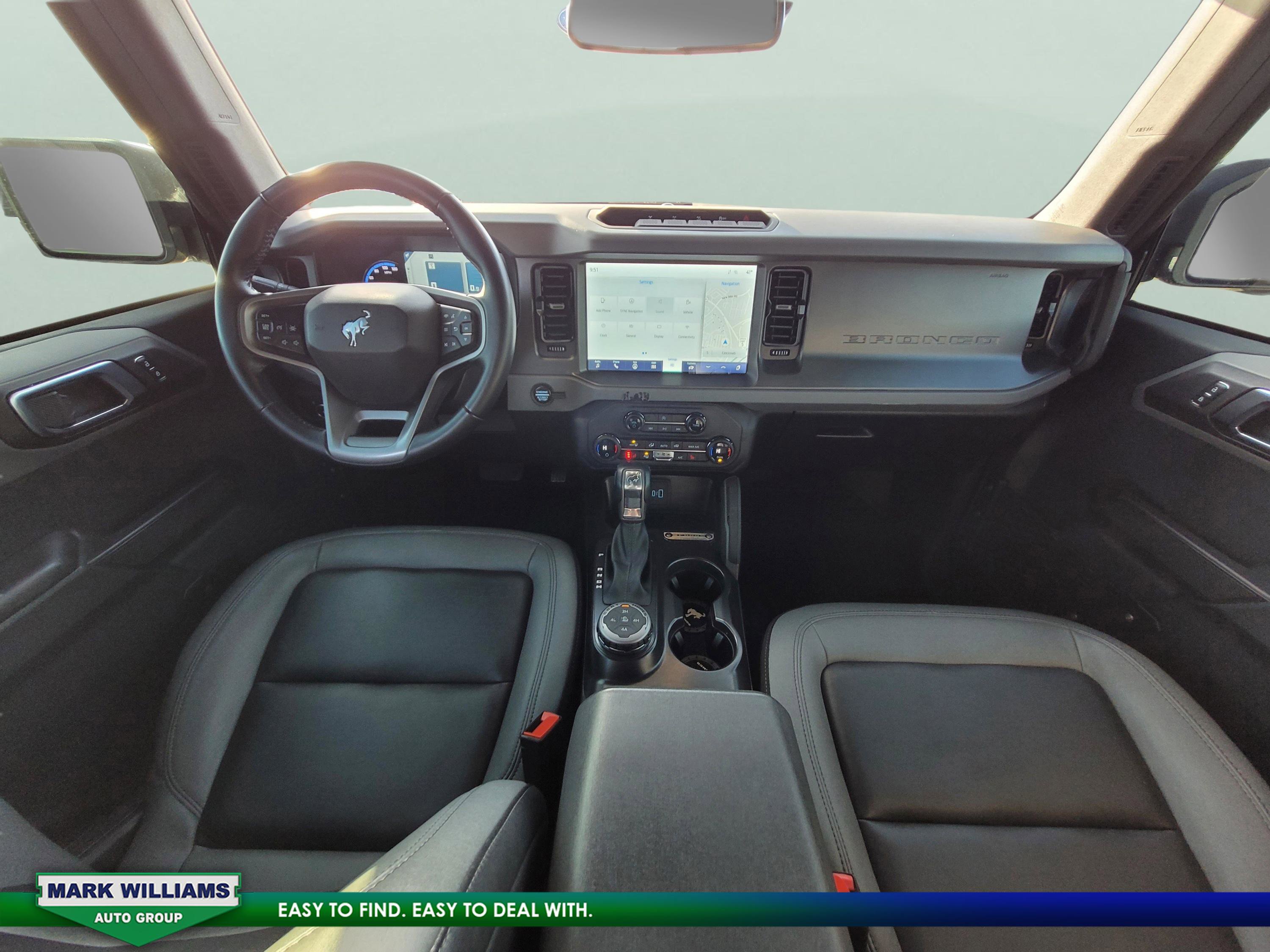 Used 2024 Ford Bronco Big Bend w/ Sasquatch Package image 13