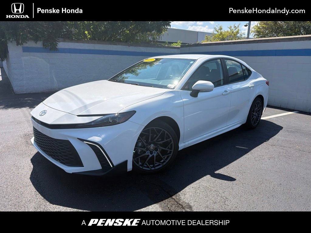 Used 2025 Toyota Camry SE w/ Convenience Package