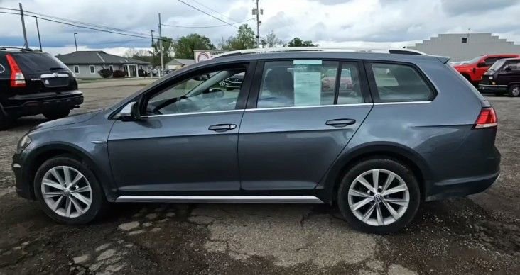Used 2019 Volkswagen Golf Alltrack SE AWD/4WD image 3