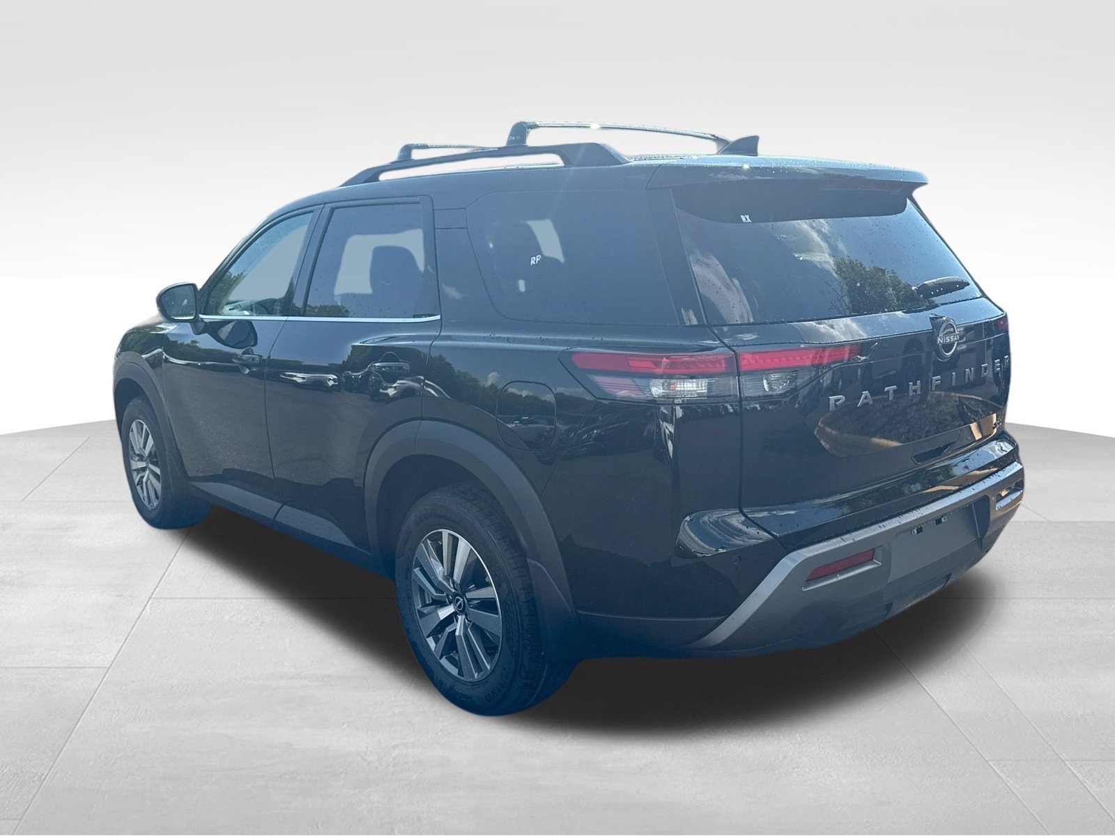 New 2026 Nissan Pathfinder SL FWD image 5