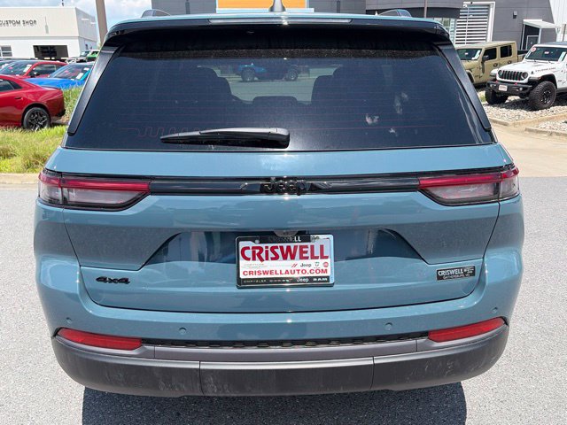 New 2026 Jeep Grand Cherokee Limited w/ Limited Altitude Package AWD/4WD image 5