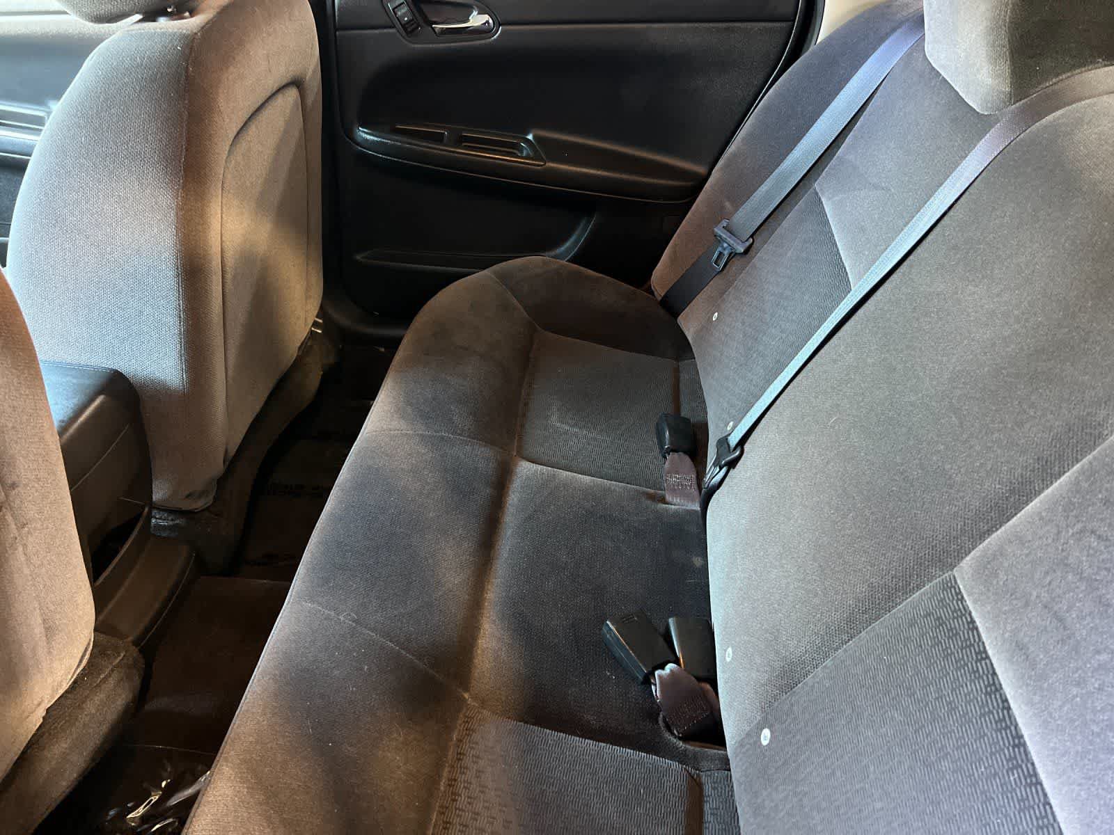 Used 2016 Chevrolet Impala LT FWD image 5