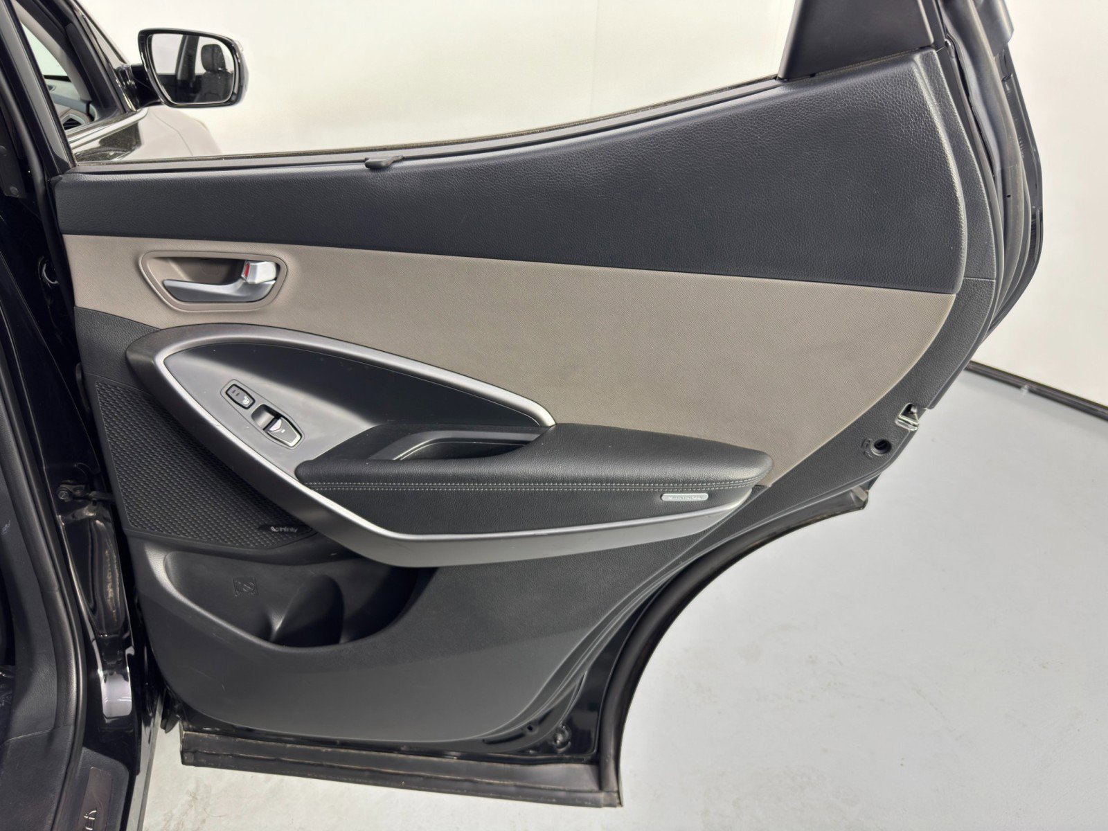 Used 2018 Hyundai Santa Fe Sport w/ 2.4L Tech Package 04 image 42