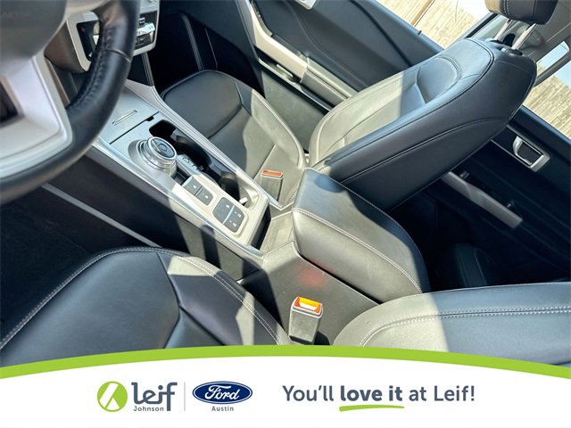 Used 2023 Ford Explorer XLT w/ Equipment Group 202A image 27