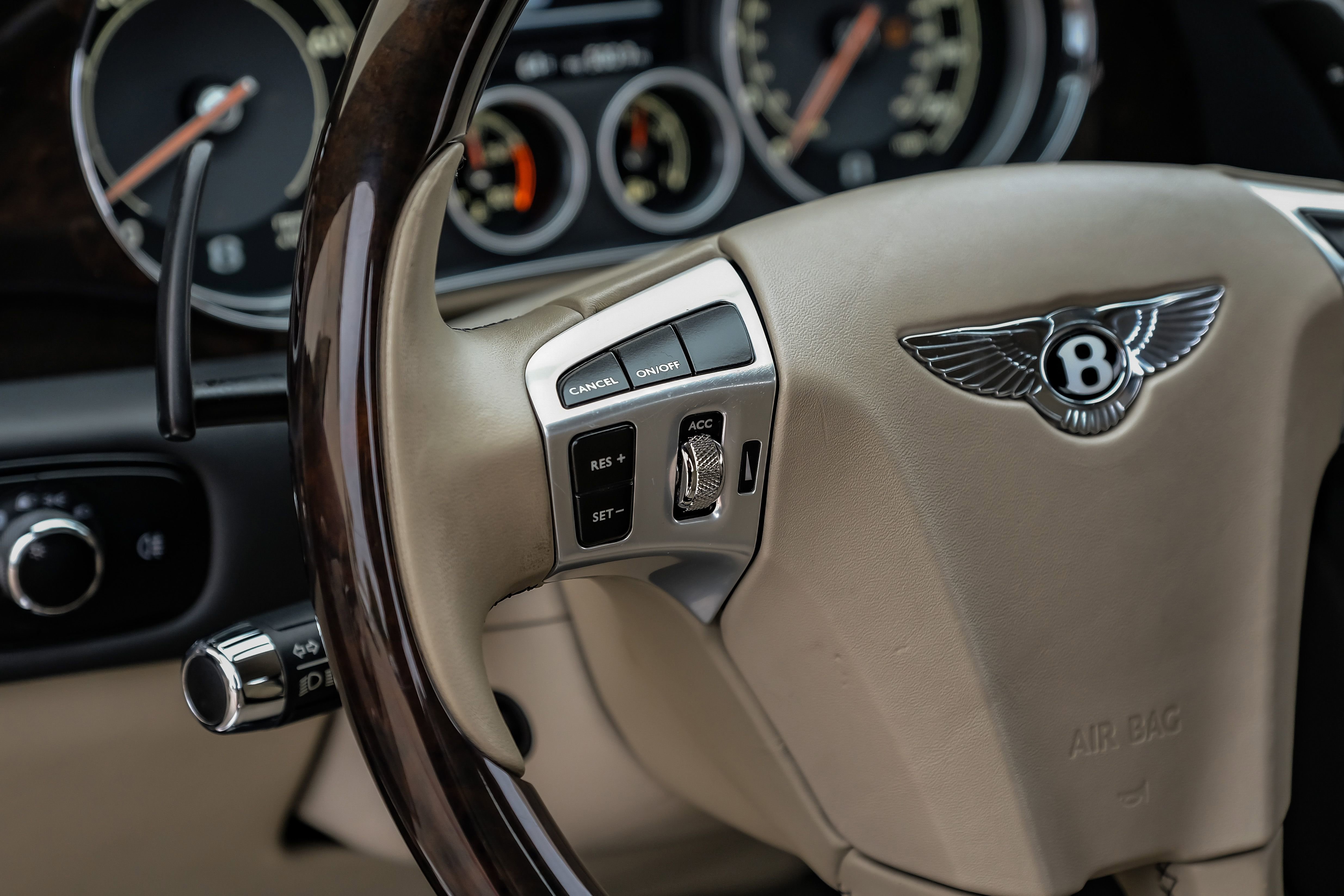 Used 2014 Bentley Continental GT AWD/4WD image 14