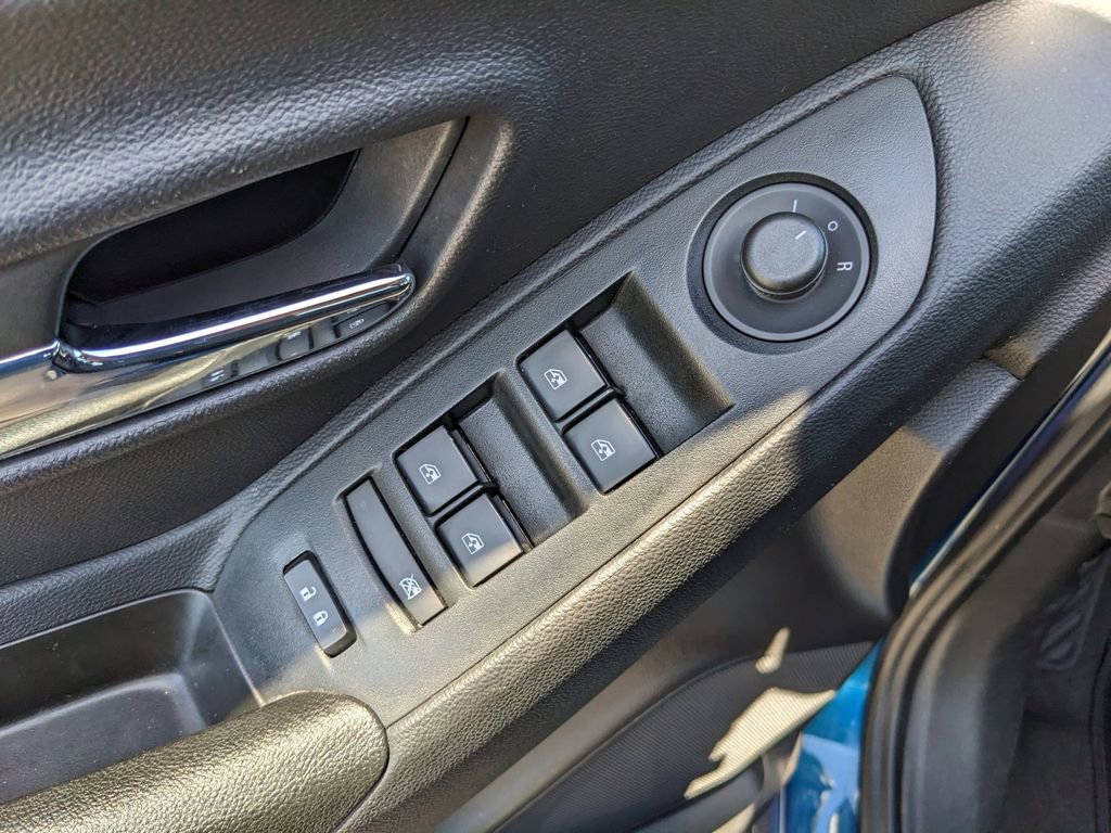 Used 2020 Chevrolet Trax LT w/ Driver Confidence Package image 19