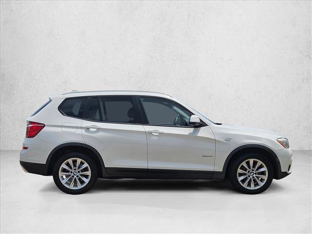 Used 2017 BMW X3 sDrive28i RWD image 4