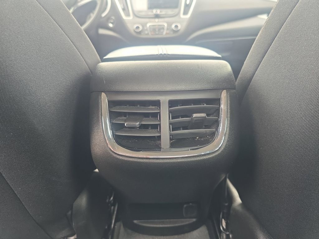 Used 2024 Chevrolet Malibu LT FWD image 29