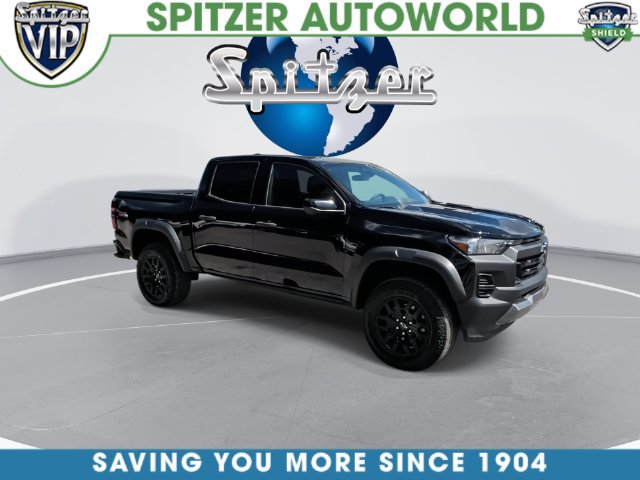 Used 2023 Chevrolet Colorado Trail Boss w/ Technology Package AWD/4WD image 3