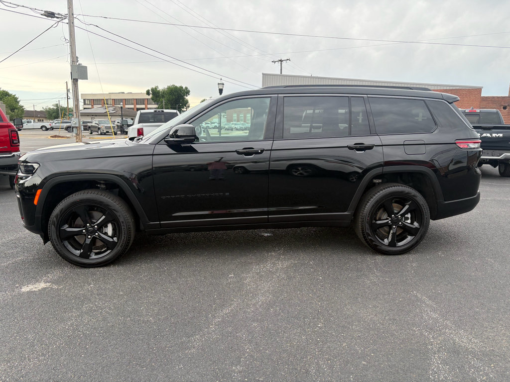 New 2026 Jeep Grand Cherokee L Limited w/ Limited Altitude Package
