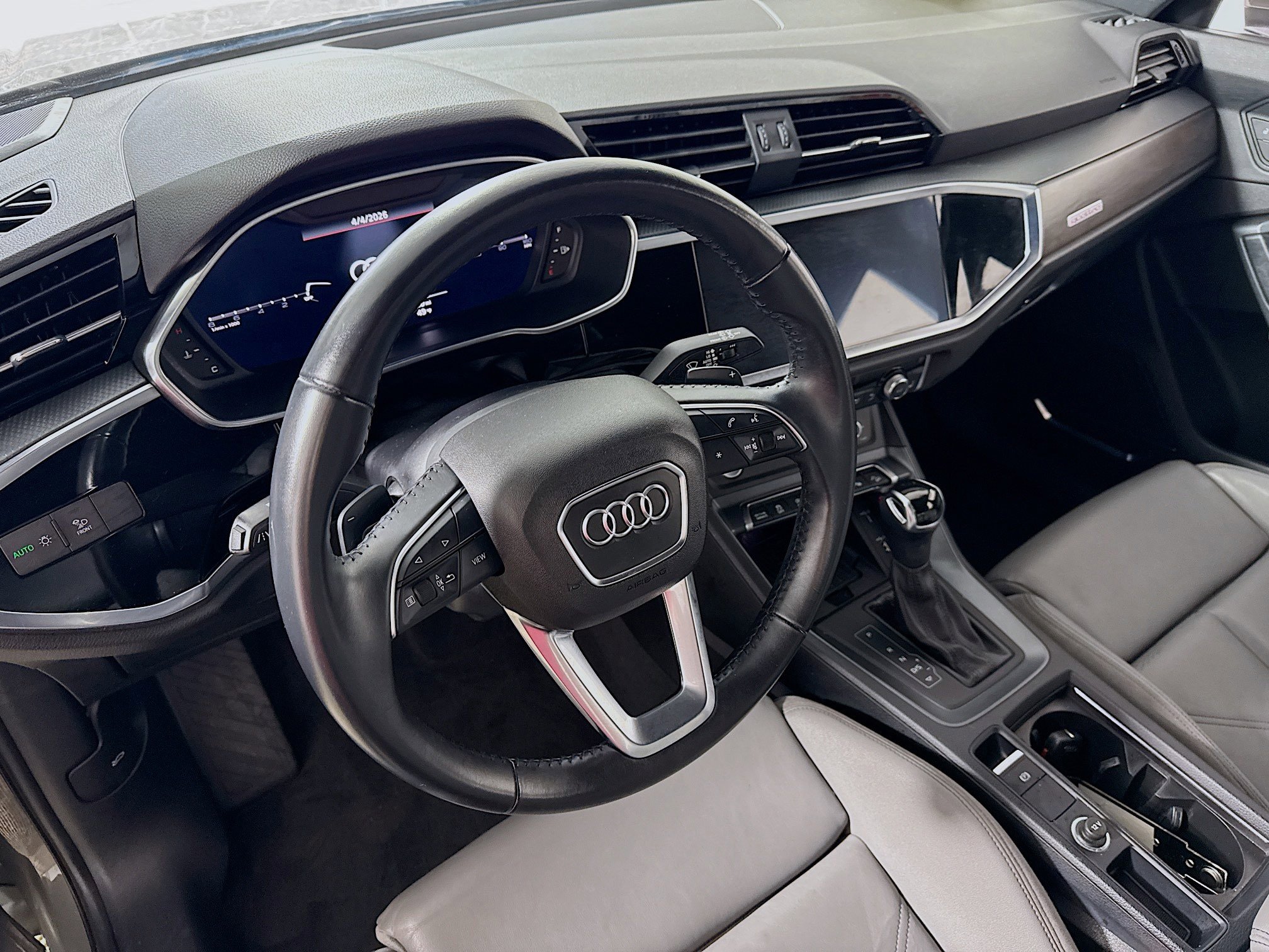 Used 2020 Audi Q3 2.0T Prestige AWD/4WD image 14
