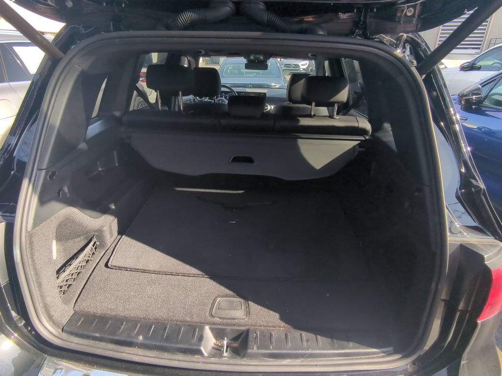 Certified 2024 Mercedes-Benz GLB 250 4MATIC image 23