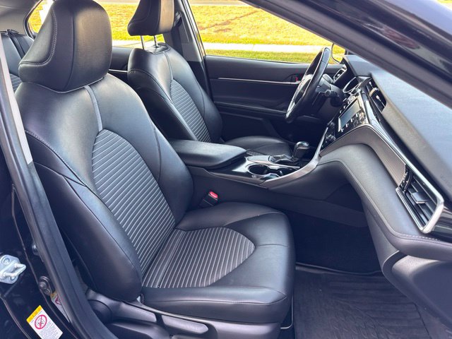 Used 2018 Toyota Camry SE w/ Convenience Package FWD image 23