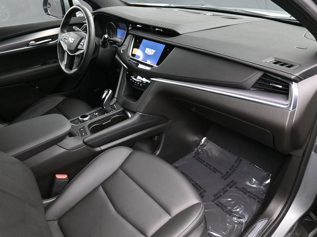 Certified 2023 Cadillac XT5 Luxury image 11