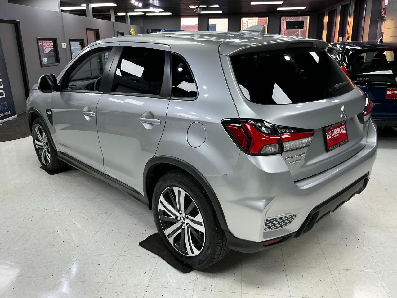 Used 2025 Mitsubishi Outlander Sport AWD image 4
