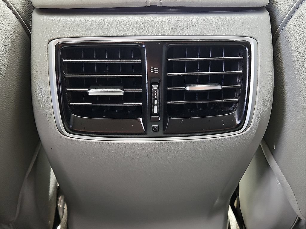 Used 2016 Acura TLX V6 FWD image 13