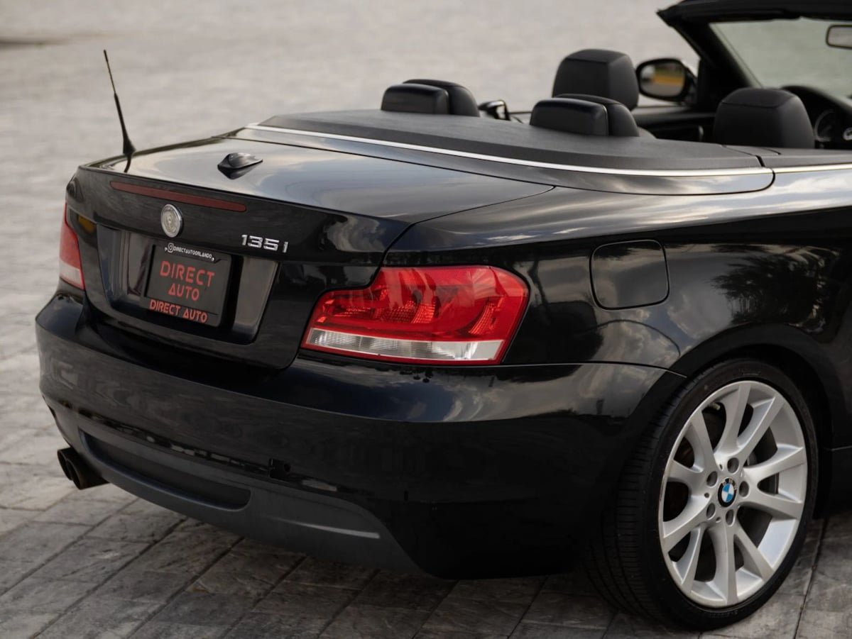 Used 2012 BMW 135i Convertible RWD image 18