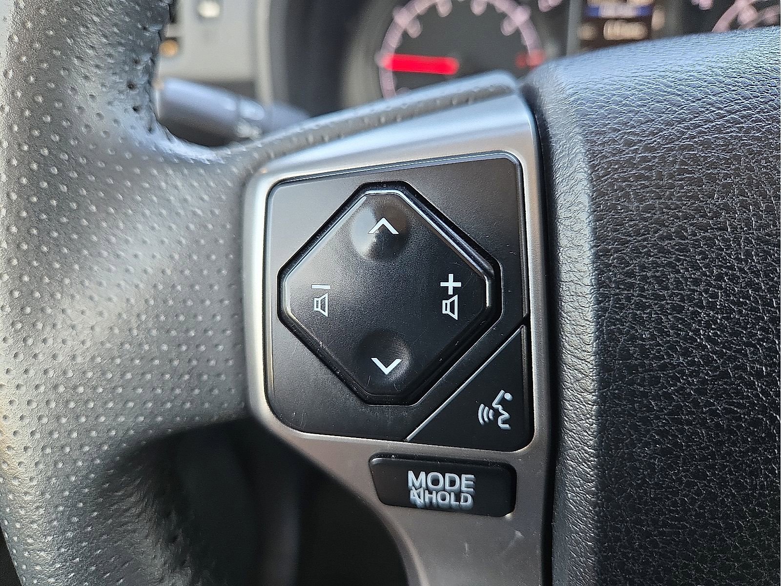 Used 2024 Toyota 4Runner SR5 AWD/4WD image 19