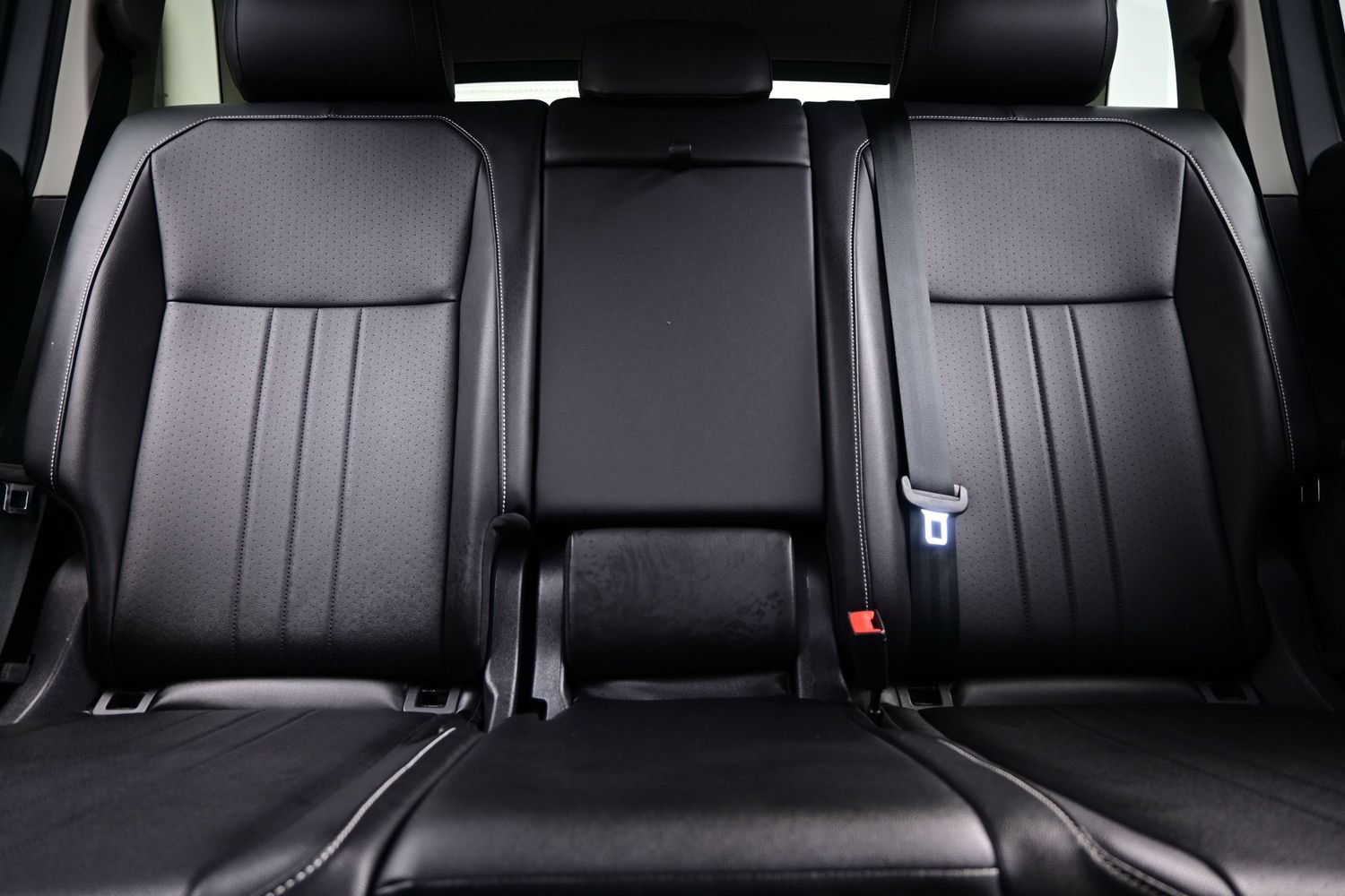 Used 2022 Volkswagen Tiguan SE AWD/4WD image 16