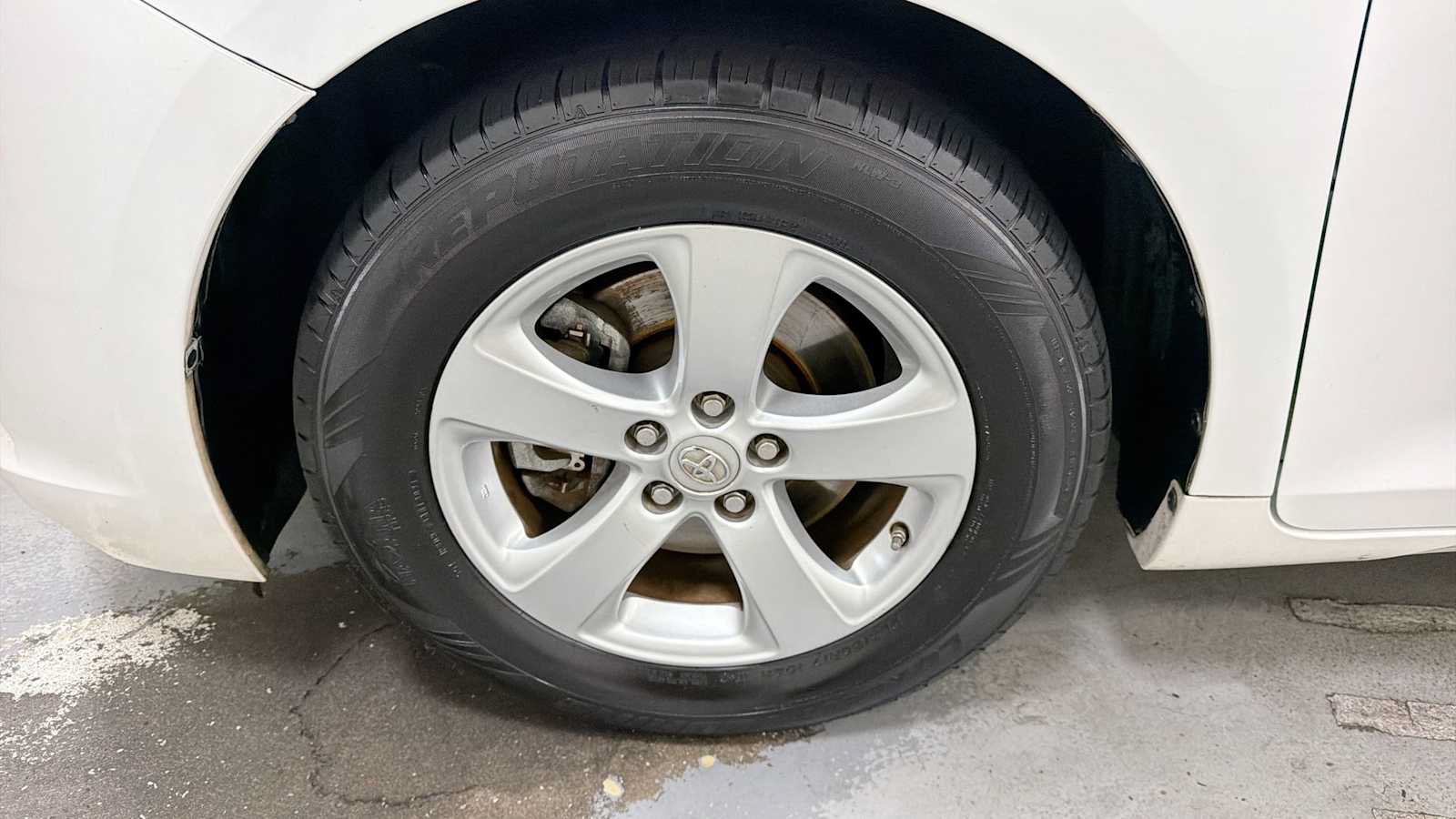Used 2015 Toyota Sienna L FWD image 10