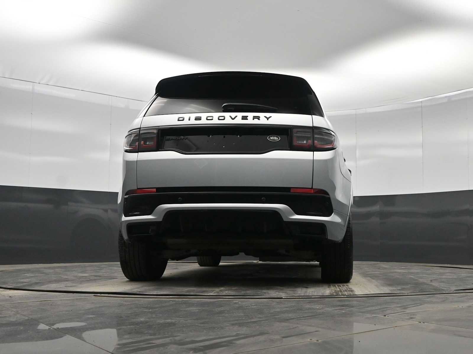 Used 2023 Land Rover Discovery Sport SE R-Dynamic image 34
